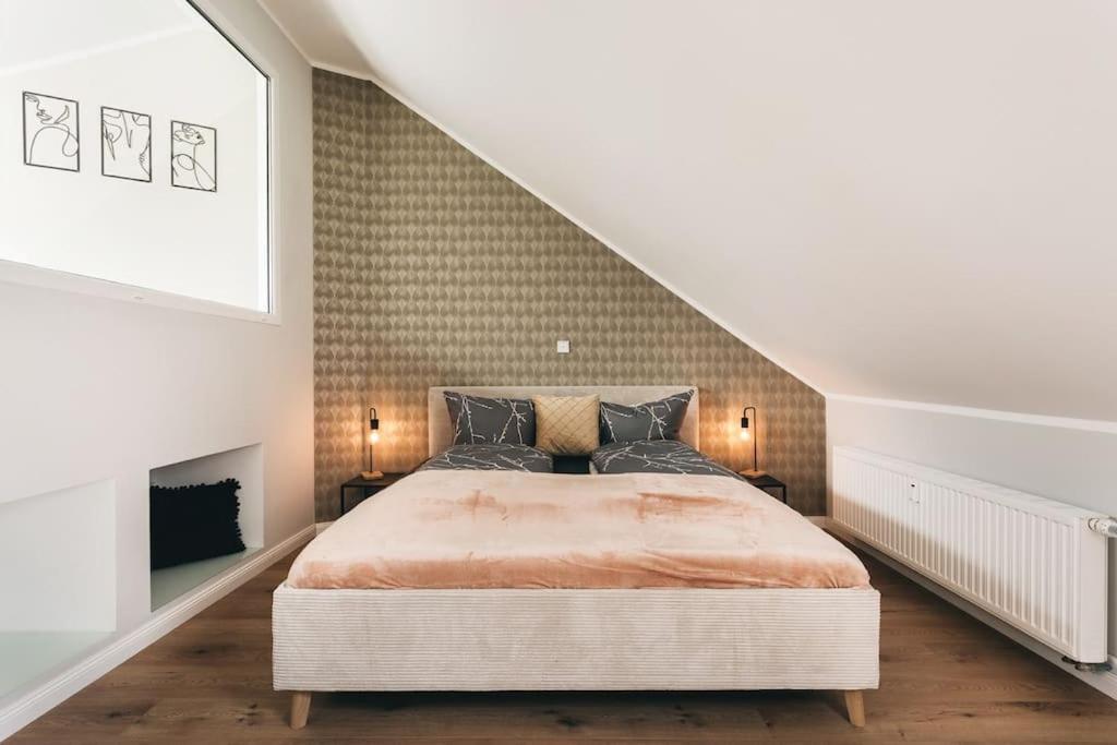 Tip! Toplage In Dresden! Moderne 100 Qm Ferienwohnung Fuer Familien Und Kleine Gruppen Εξωτερικό φωτογραφία