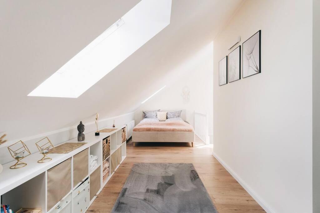 Tip! Toplage In Dresden! Moderne 100 Qm Ferienwohnung Fuer Familien Und Kleine Gruppen Εξωτερικό φωτογραφία